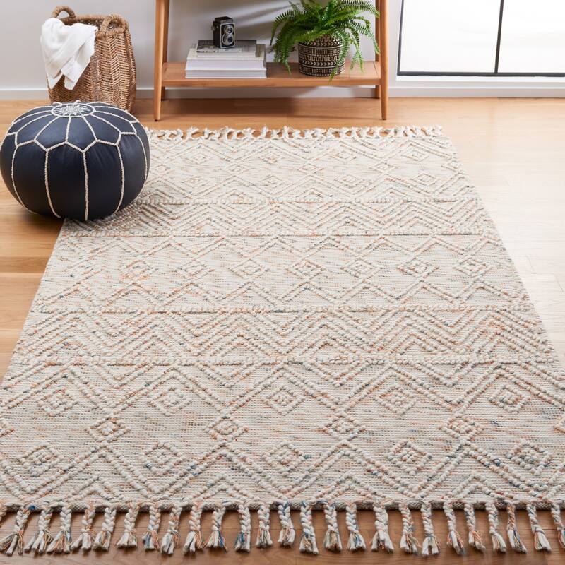 SAFAVIEH Handmade Natura Rafif Moroccan Boho Wool Rug - 4' x 6' - Ivory/Blue
