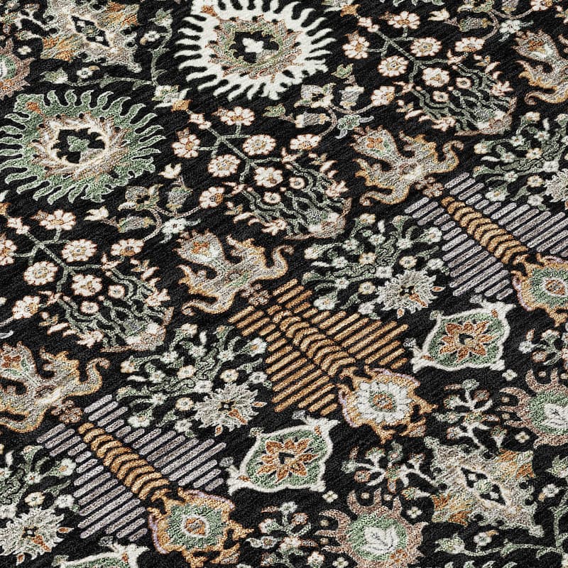 Machine Washable Indoor/ Outdoor Traditional Xander Chantille Rug