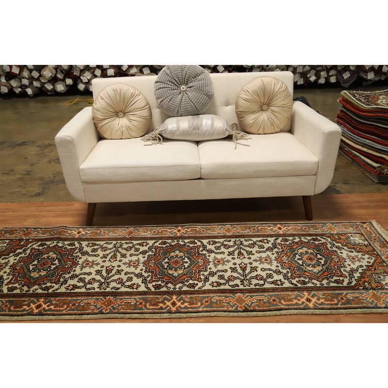 Hand Knotted Oriental 100% Wool Carpet Traditional Geometric Beige & Ivories Heriz (serapi) Runner Rug - 8' 1'' X 2' 7''
