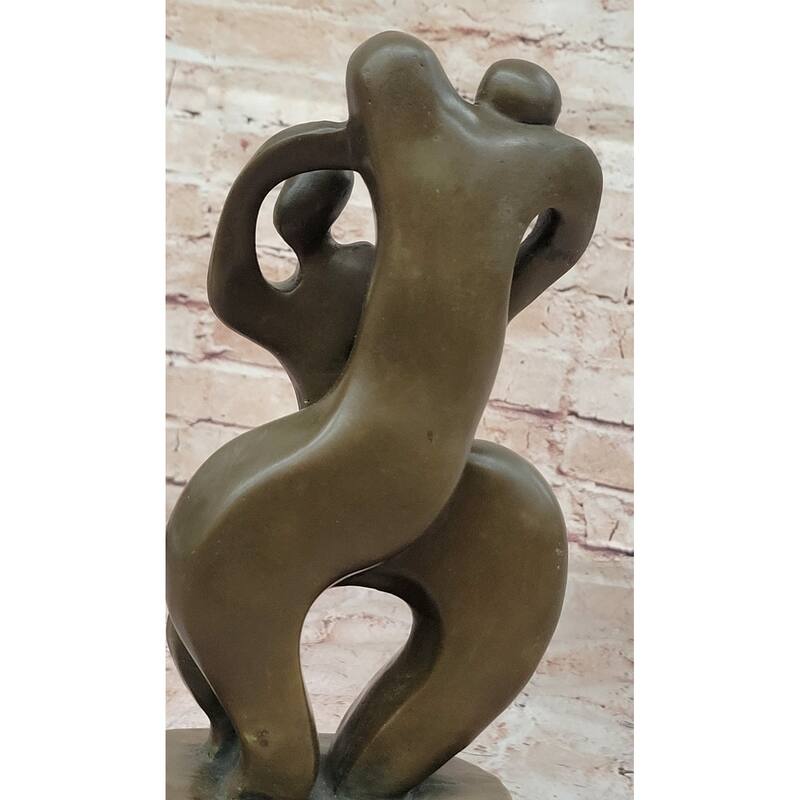 Abstract Bronze Sculpture Of Embracing Figures – Contemporary Art On Marble Base