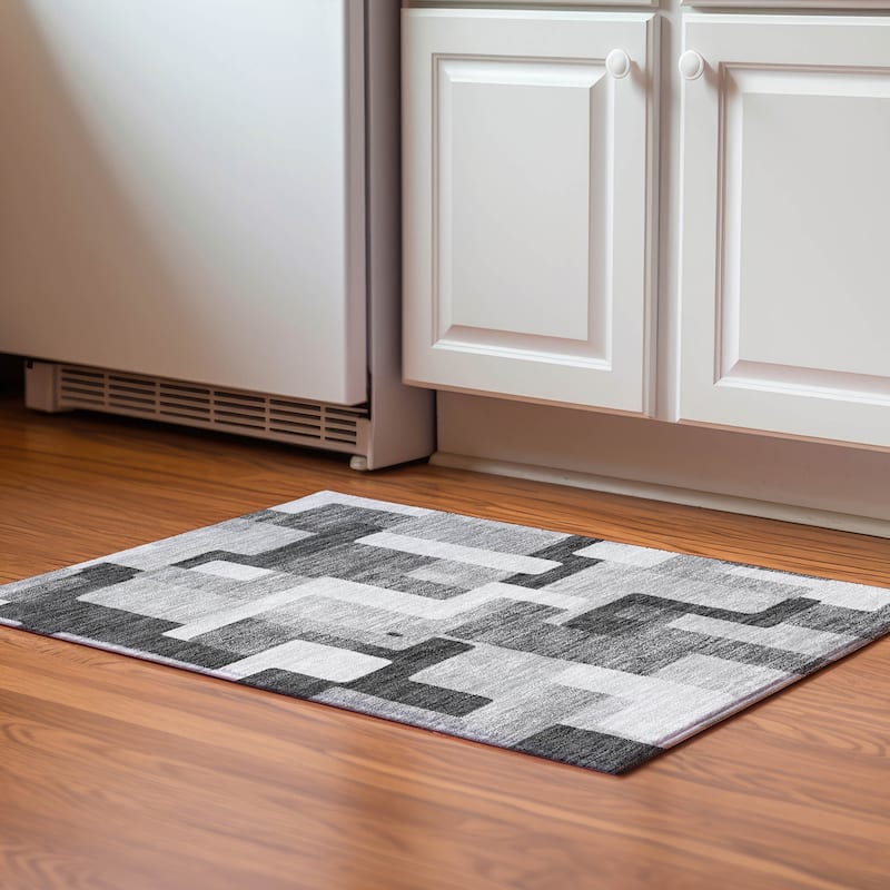 Premium Washable Super Soft Geo Casual Mayfield Rug - Silver - 1'8" x 2'6"