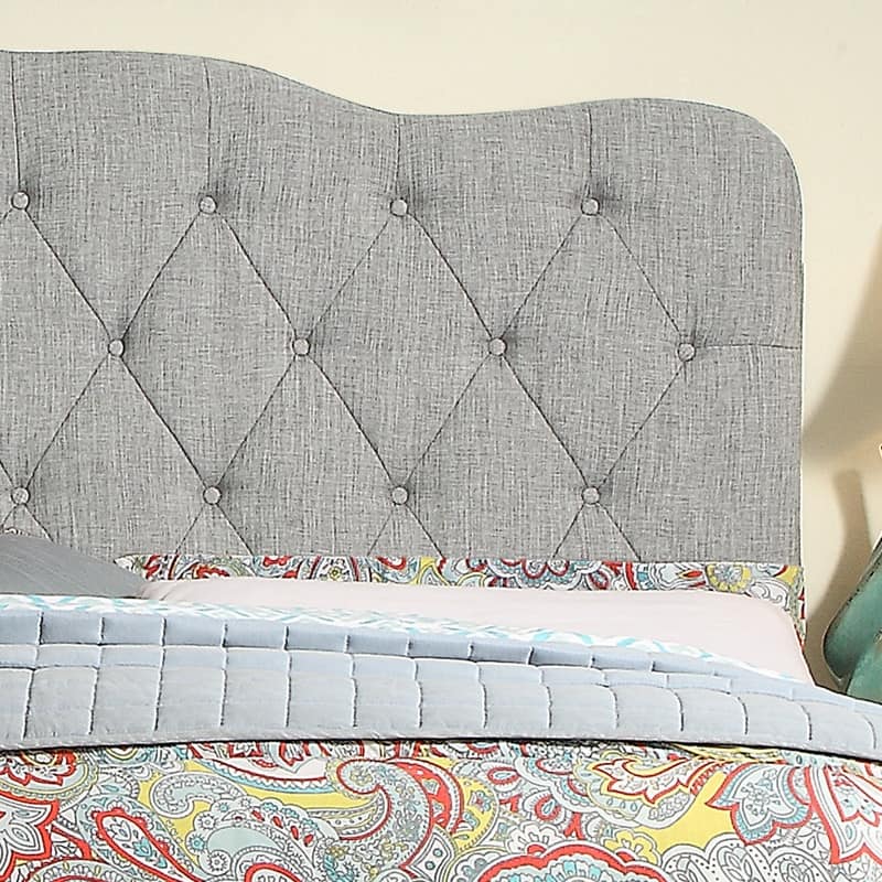 Moser Bay Queen Size Tufted Upholstered Bed
