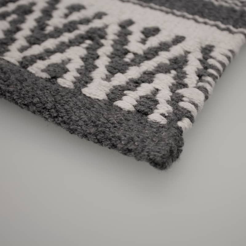 Anwar Handwoven Moroccan Accent Rug