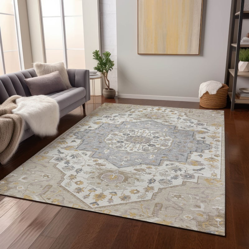 Machine Washable Indoor/ Outdoor Traditional Medallion Chantille Rug - Beige - 3' x 5'