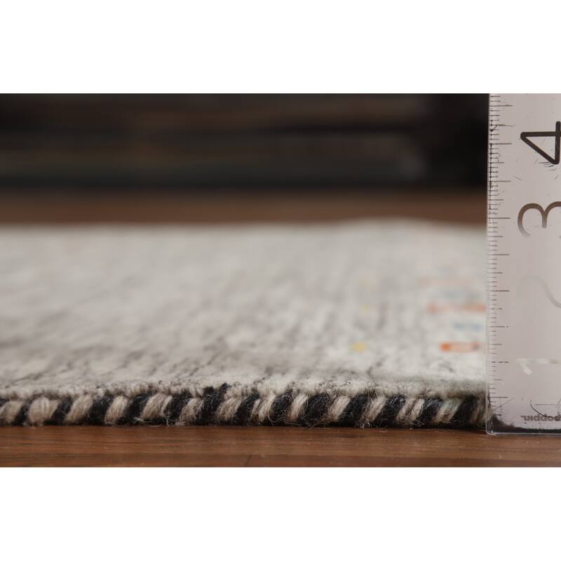 Hand Knotted Oriental 100% Wool Carpet Tribal Animal Pictorial Beige & Ivories Gabbeh Area Rug - 5' 11'' X 4' 1''