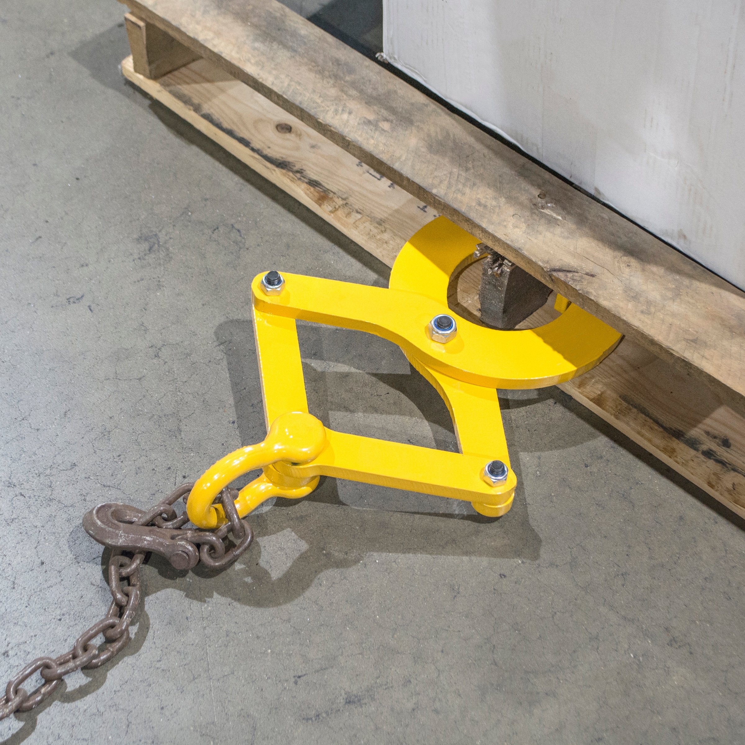 Black Bull 6,000 LB Pallet Puller