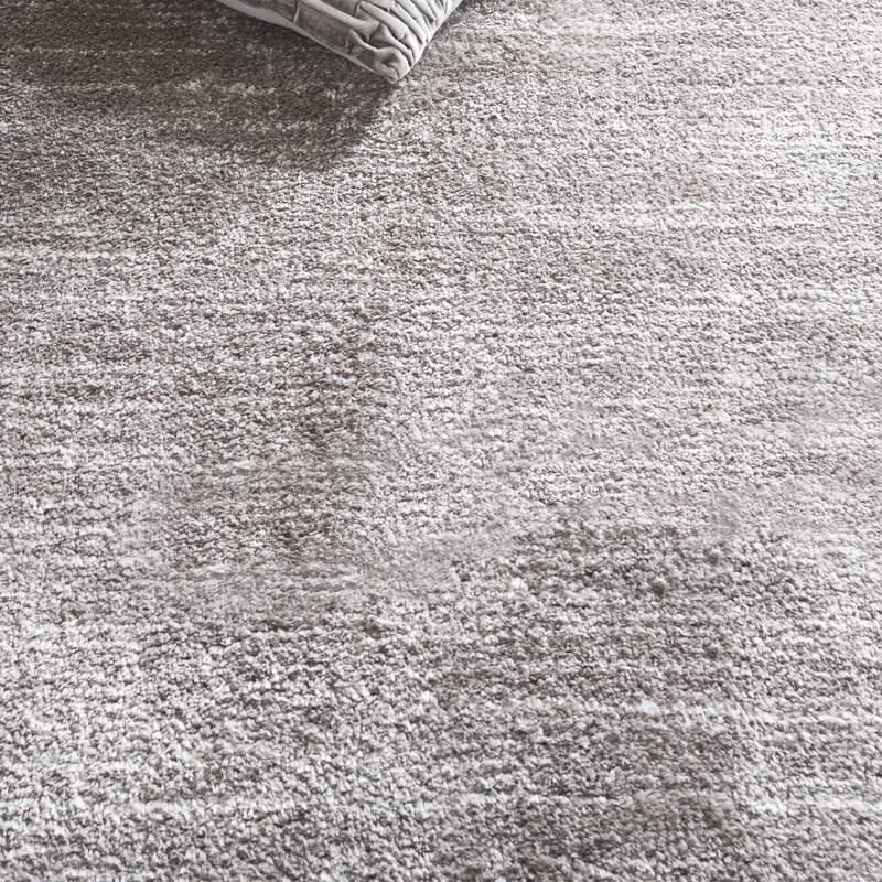 SAFAVIEH Jasmine Renae Glam 1.6-inch Shag Rug