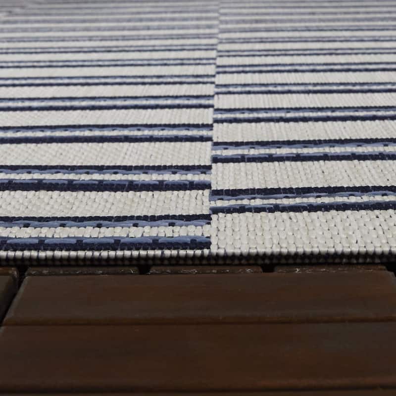 Trevor Modern Striped Indoor/Outdoor Area Rug