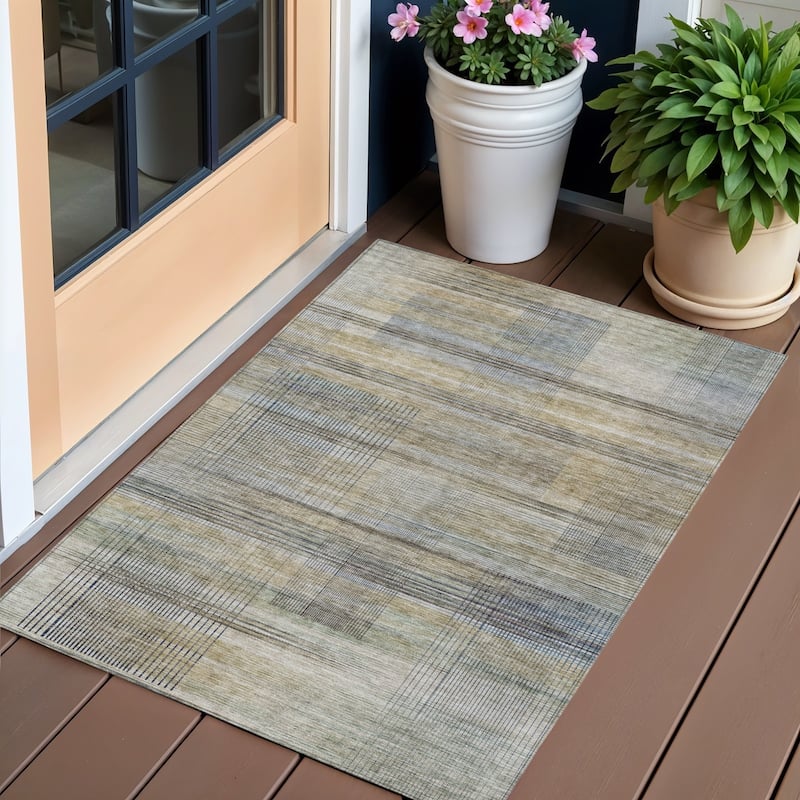 HomeRoots Striped Transitional Rectangle Outdoor Rug - 3' x 5'