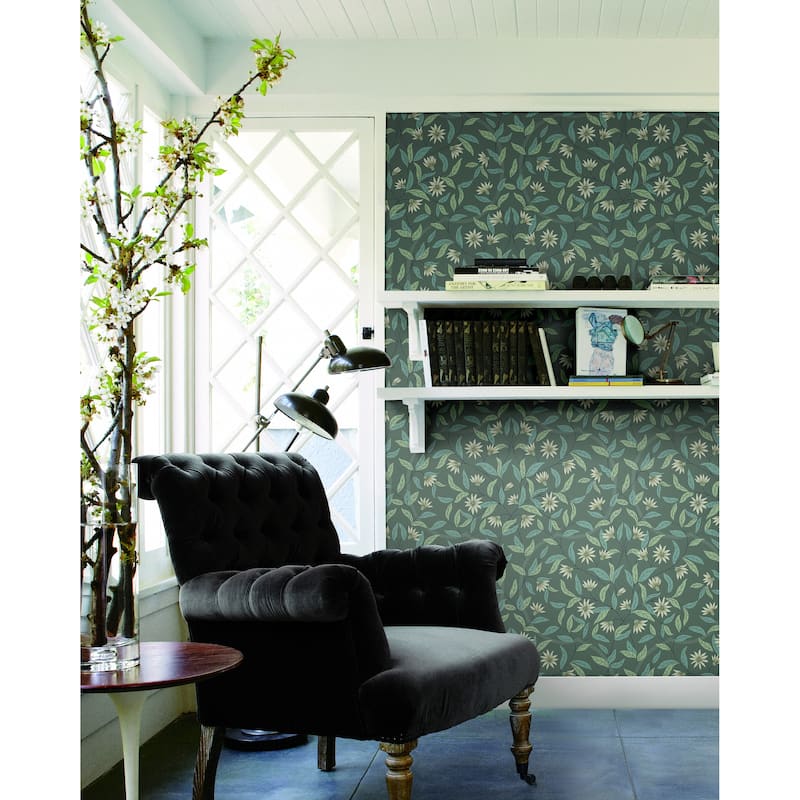 Norwalk Jasmine 27 in. x 27 ft. = 60.75 sq. ft Wallpaper Roll