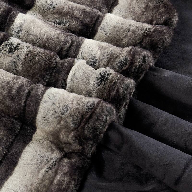 Tip Printing Light Fauxfur Throw