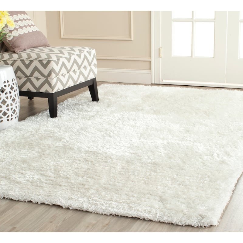 SAFAVIEH Handmade South Beach Leonella Shag Solid Polyester Rug - 5' x 8' - Snow White - Rectangle