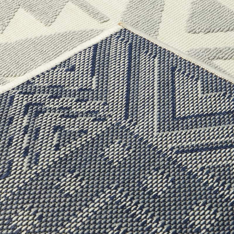 Alessi Global Geometric Indoor/Outdoor Area Rug
