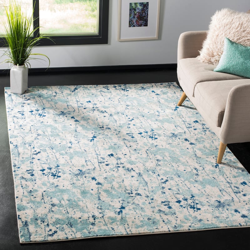 SAFAVIEH Evoke Hallbjorg Vintage Boho Rug - 5'3" x 7'6" - Ivory/Blue