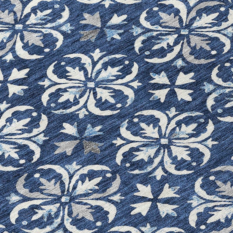 Machine Washable Indoor/ Outdoor Chantille Traditional Medallion Rug