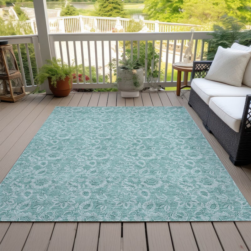 Machine Washable Indoor/ Outdoor Chantille Floral Rug