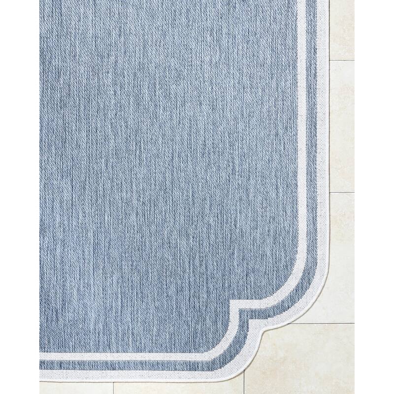 Livabliss Miami Beach Traditional Indoor/Outdoor Area Rug