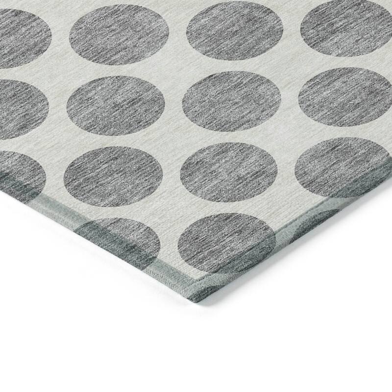 Machine Washable Indoor/ Outdoor Polka Dots Chantille Rug