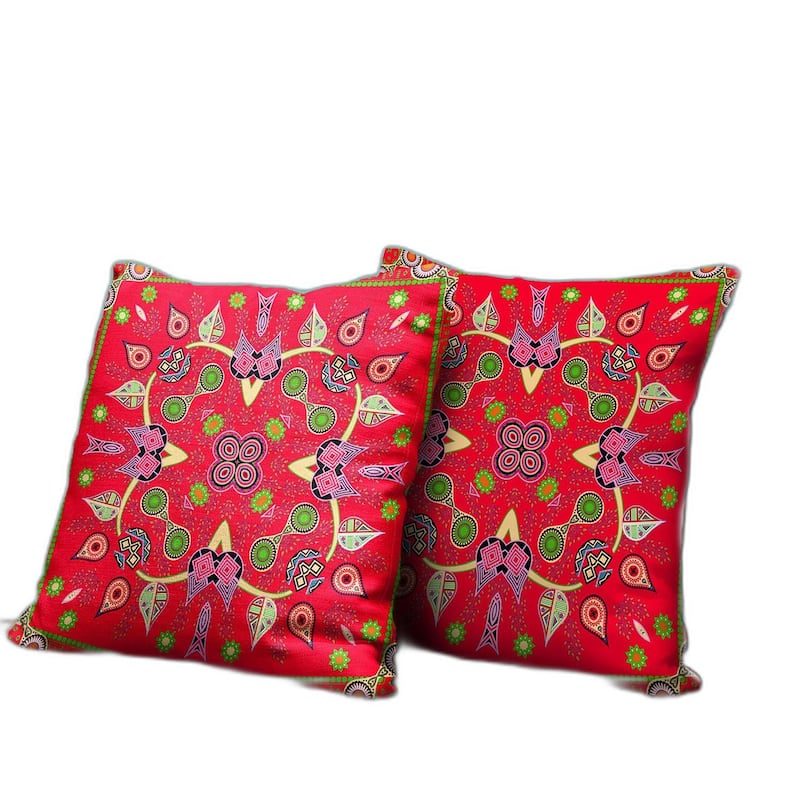 HomeRoots 20" x 20" Red Blown Seam Paisley Indoor Outdoor Throw Pillow - 20.00' X '5.00' X '20.00