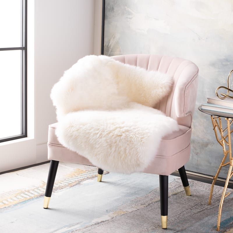 SAFAVIEH Handmade Natural Sheepskin Leanca 3.4-inch Thick Rug - 2' x 3' - White - Rectangle