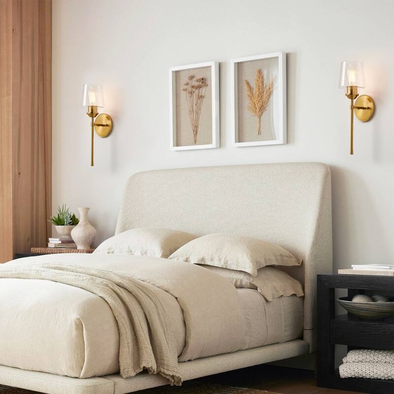 KAWOTI 1- Light Clear Glass Wall Sconce
