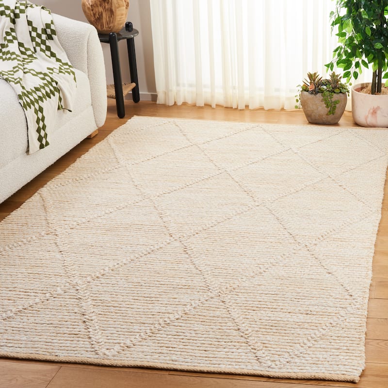 SAFAVIEH Handmade Natural Fiber Adalyn Jute Rug - 4' x 6' - Natural