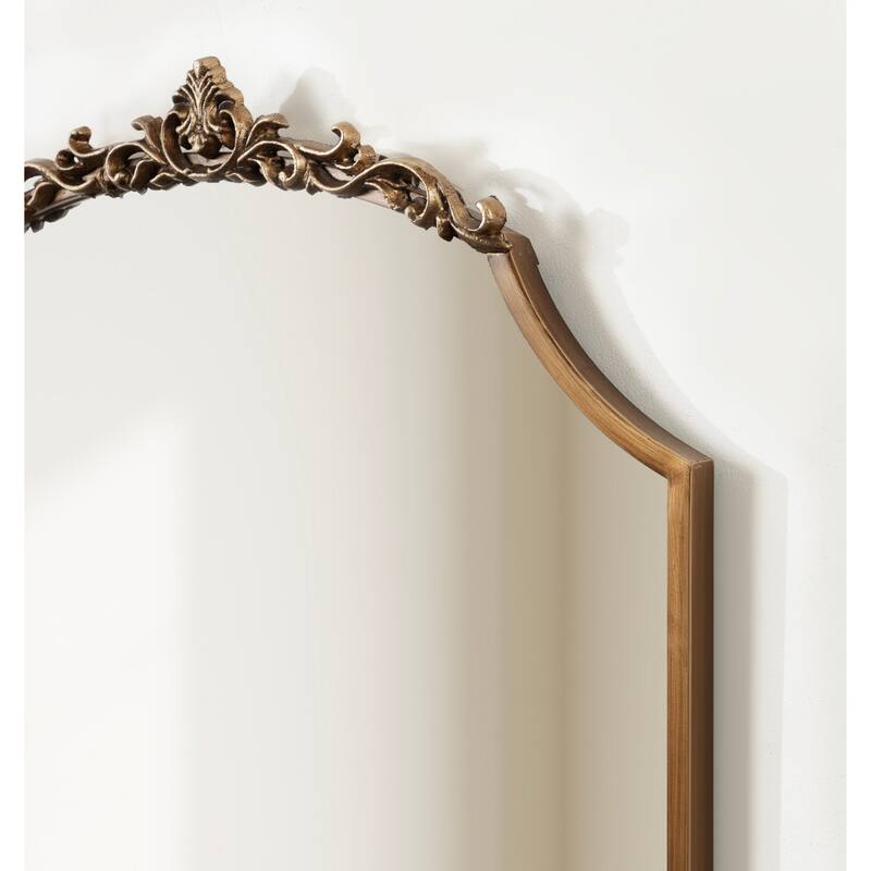Kate and Laurel Arendahl Traditional Scallop Mirror