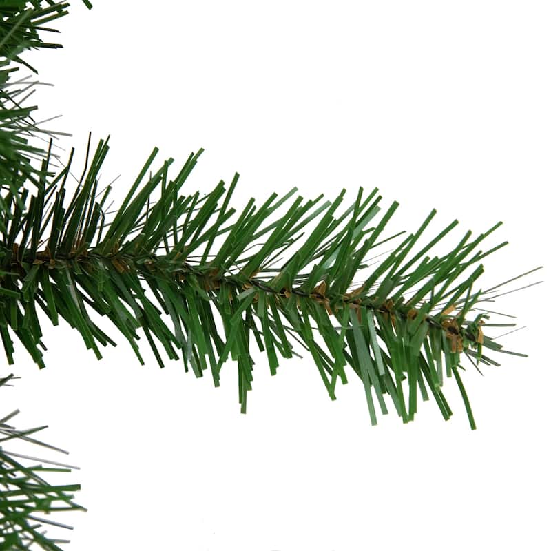 Deluxe Dorchester Pine Artificial Christmas Wreath - 10" - Unlit