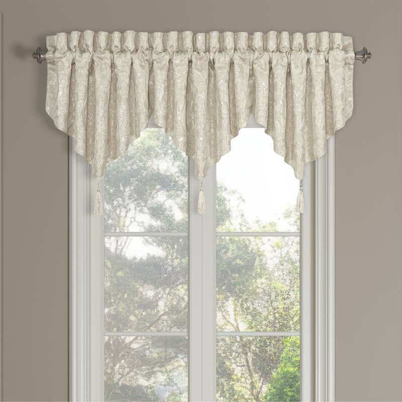 J. Queen New York Celine Window Ascot Valance