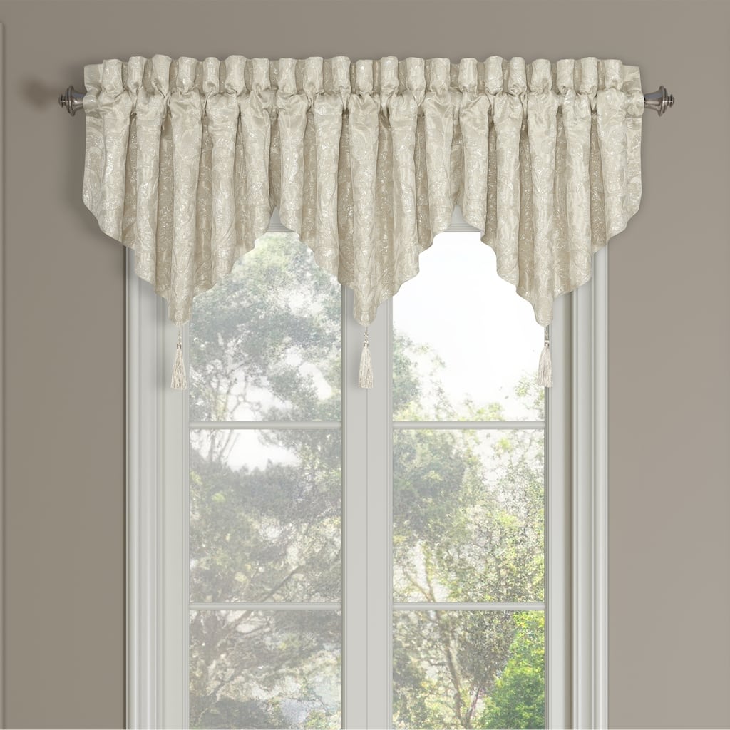 J. Queen New York Celine Window Ascot Valance