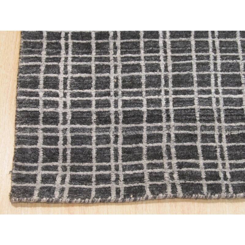 Gray 5' x 8' Handmade Bamboo Silk Rug, Contemporary Simple Geometric Pattern, Soft & Stylish - L
