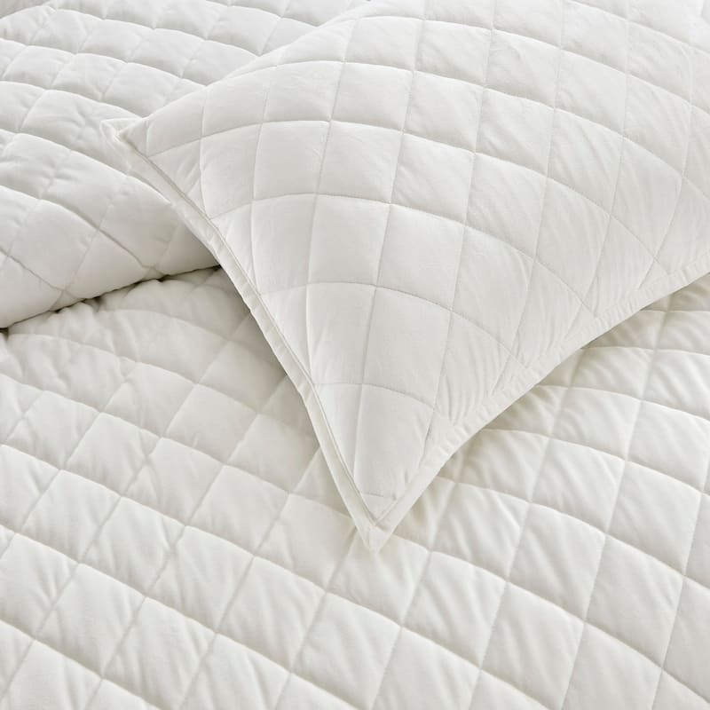 Pointehaven Heavy-Weight Oversized Diamond Design Velvet Quilt Sets