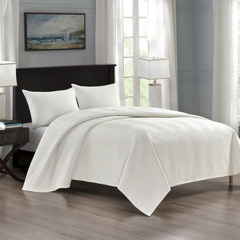 Pointehaven Heavy-Weight Oversized Chevron Design Velvet Quilt Sets