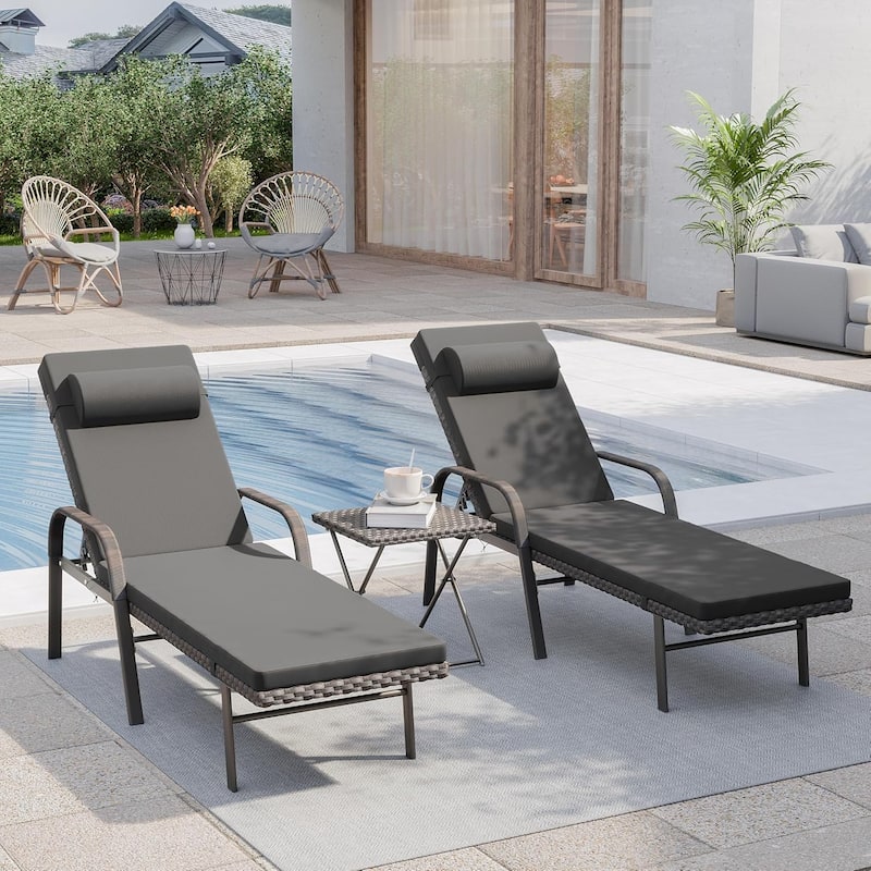 3-Piece Outdoor Wicker Chaise Lounge with Armrests and Cushions - Grey
