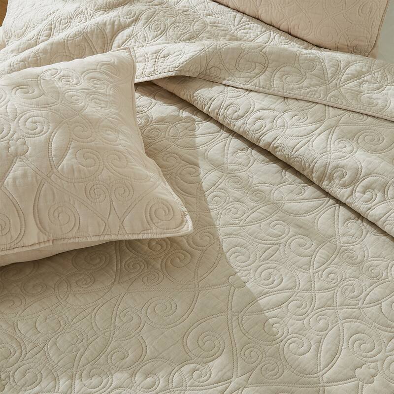Patina Vie Maison 100% Cotton Stitched 3 Piece Quilt and Sham Set