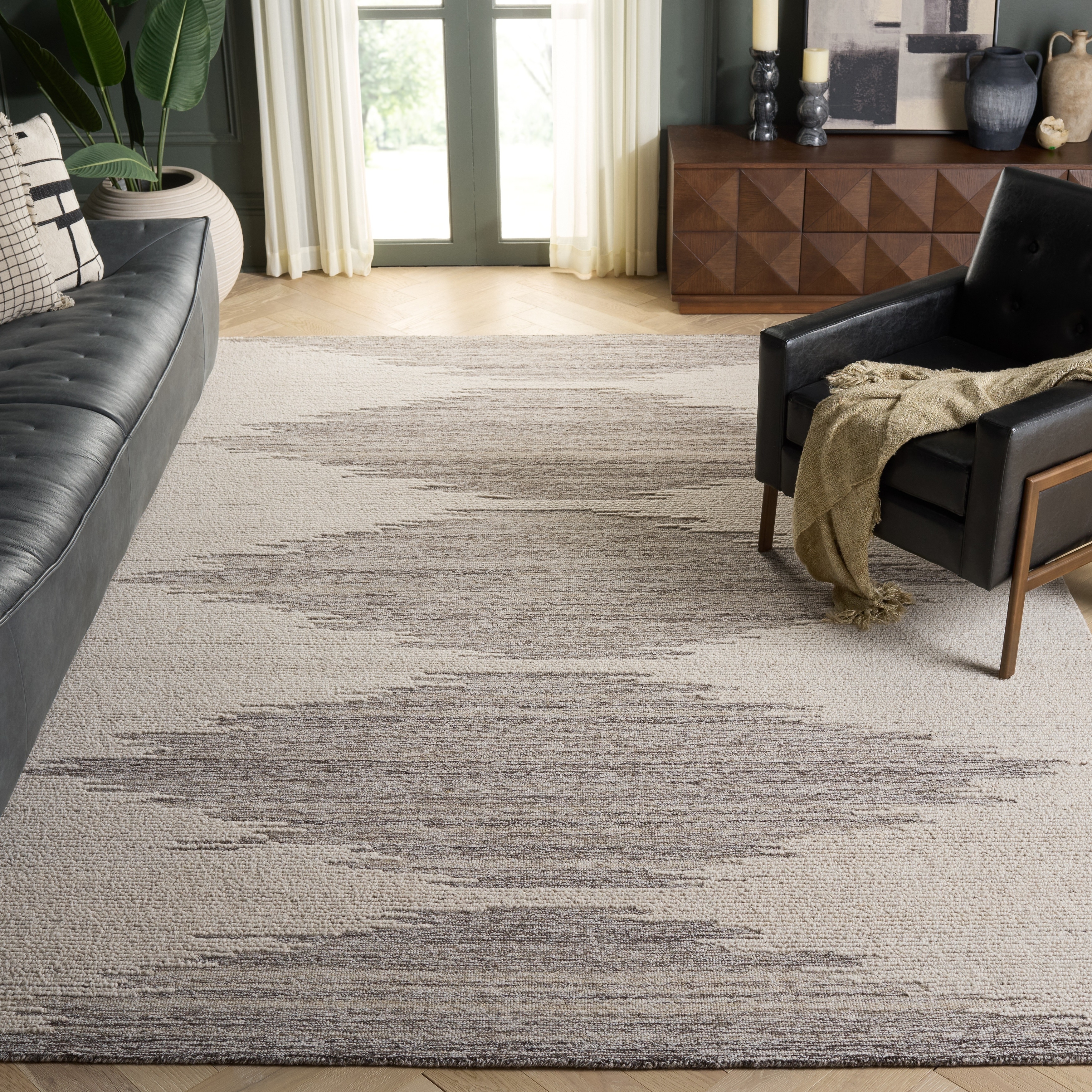 SAFAVIEH Handmade Abstract Ronnaug Wool Rug