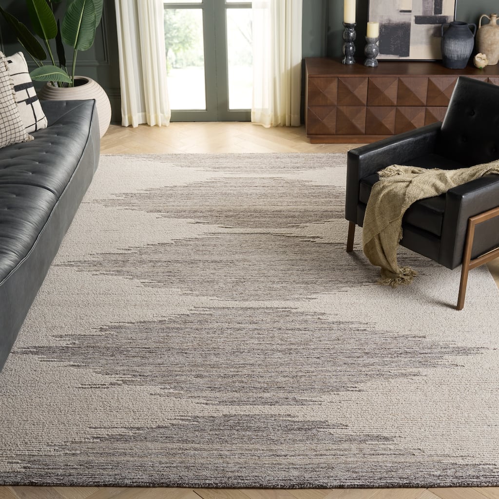 SAFAVIEH Handmade Abstract Ronnaug Wool Rug