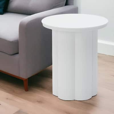 HomeRoots 19" White Aluminum Round Pedestal End Table - 16' X '18.5' X '16
