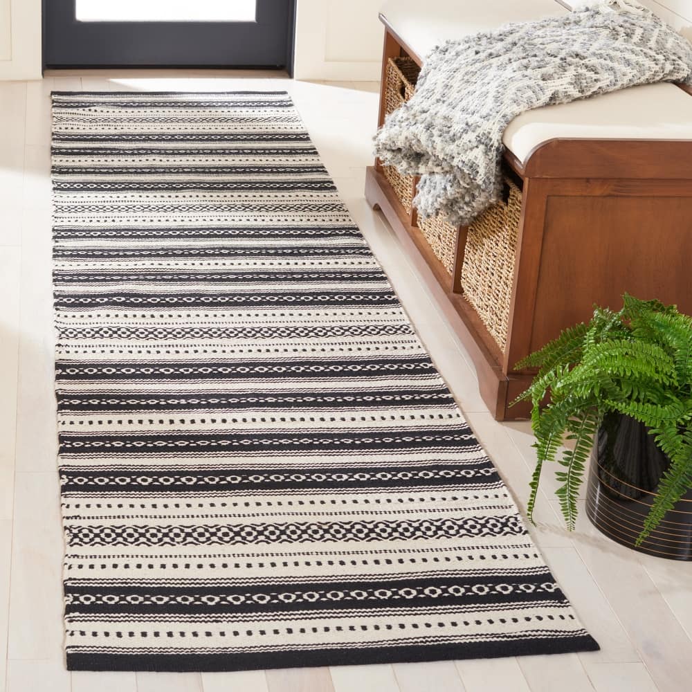 SAFAVIEH Handmade Montauk Quentin Farmhouse Stripe Rug