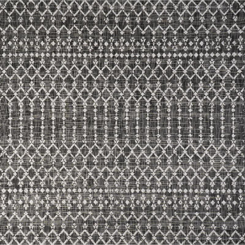 JONATHAN Y Trebol Moroccan Geometric Textured Weave Indoor/Outdoor Area Rug - 5' Square - Black/Gray