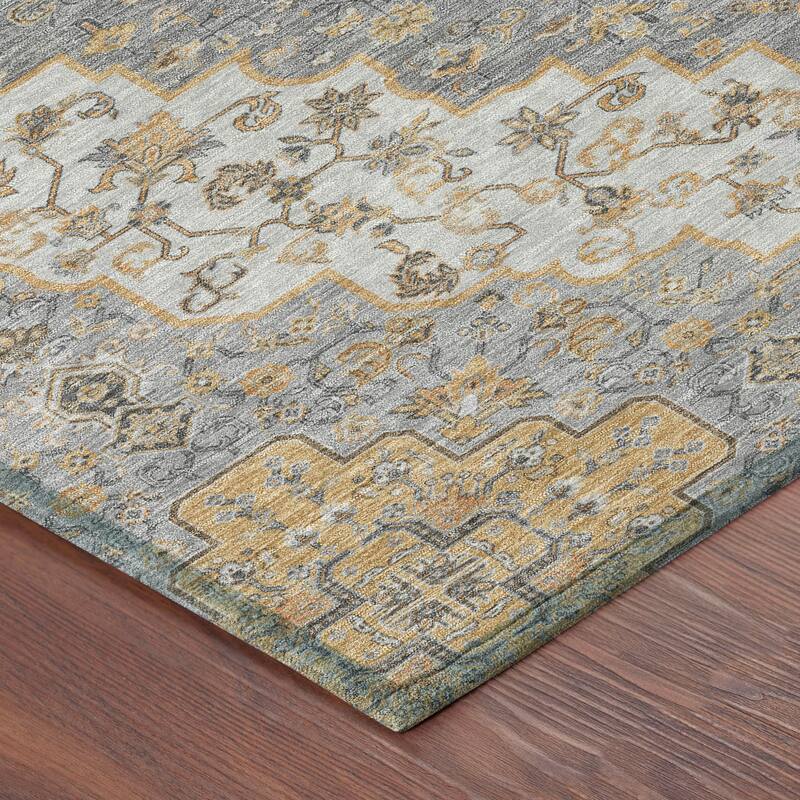 Machine Washable Indoor/ Outdoor Traditional Karachy Chantille Rug