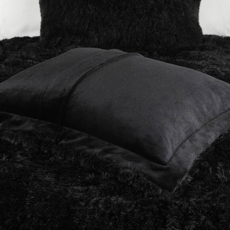 Intelligent Design Leena Shaggy Long Fur Comforter Mini Set