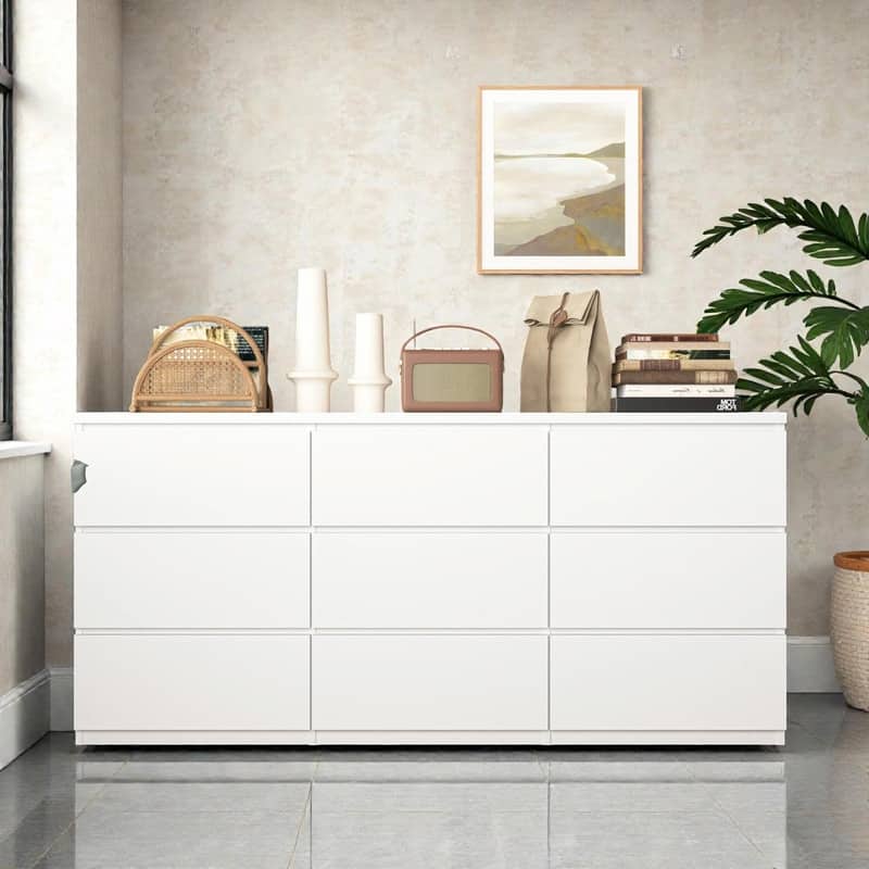 9-Drawer Handle-Free Dresser, Modern Matte Wood Storage Chest for Bedroom, Living Room or Entryway