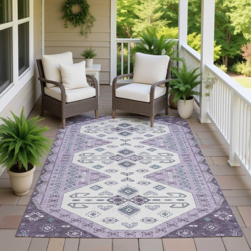 Machine Washable Indoor/ Outdoor Global Hiawatha Chantille Rug