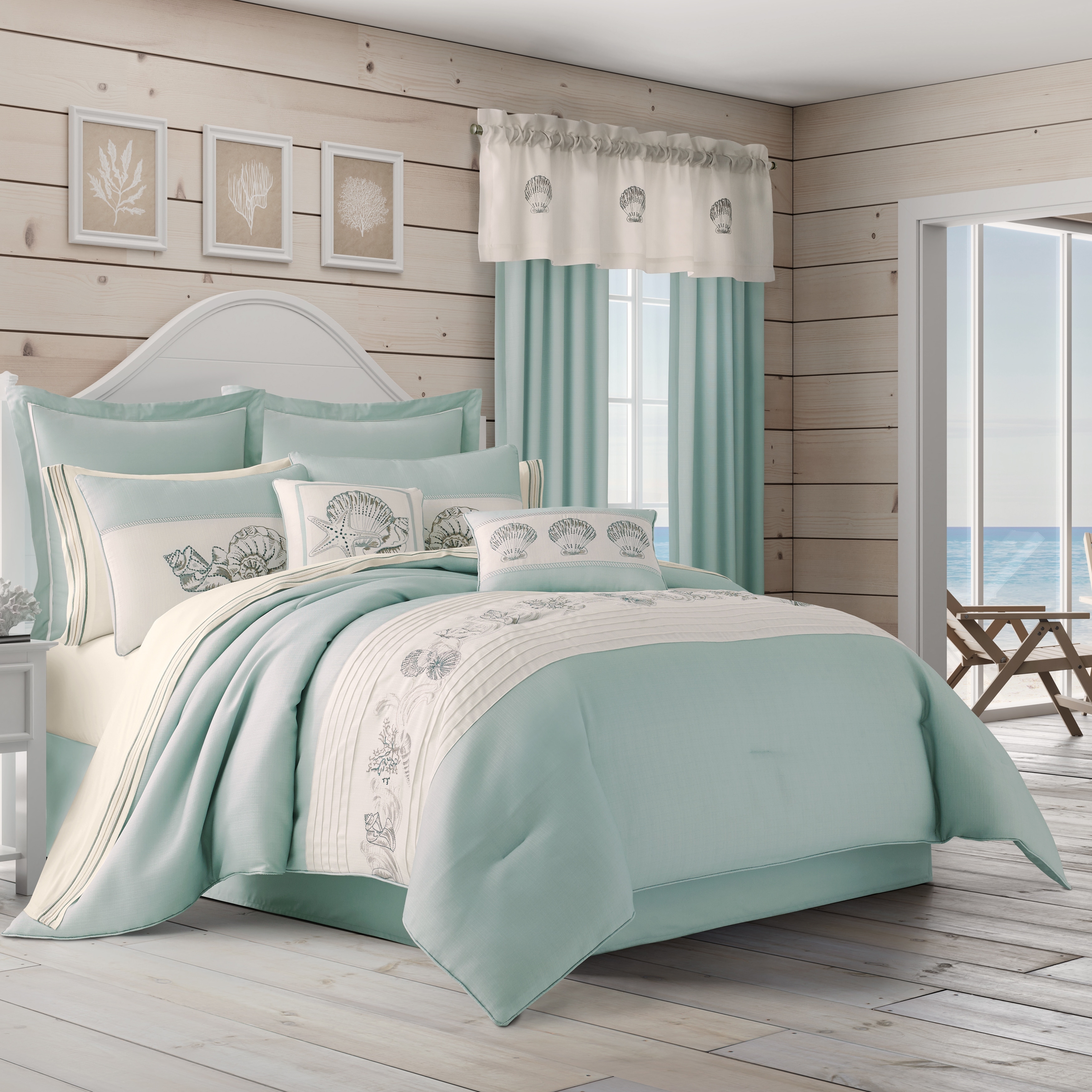 Royal Court Water's Edge 4-piece Coastal Comforter Set