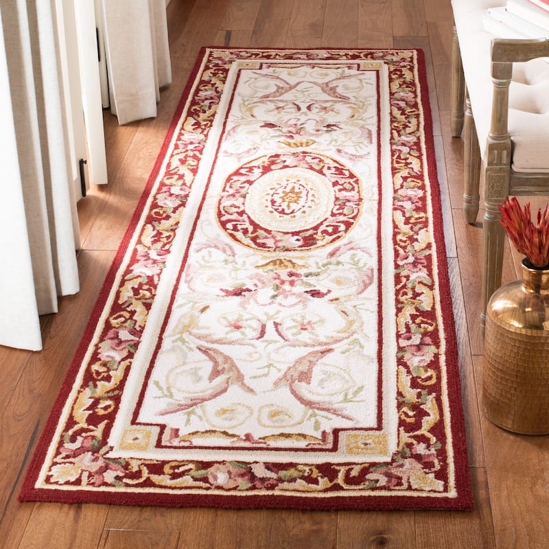 SAFAVIEH Handmade Chelsea Sangita French Country Wool Rug - 2'6" x 12' Runner - Ivory/Burgundy