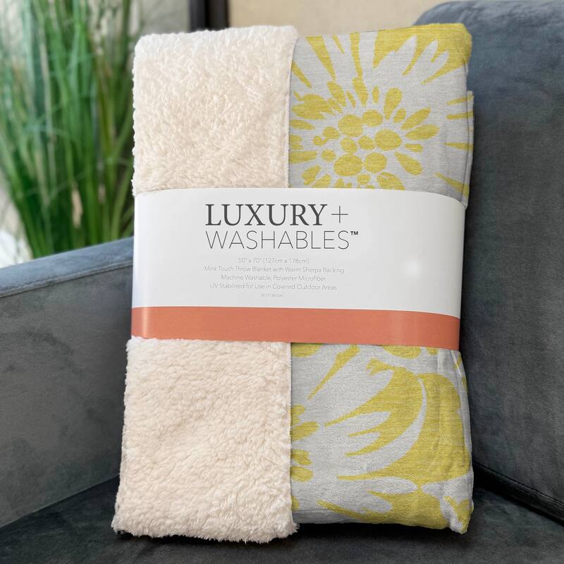Premium Machine Washable Modern Floral Sherpa Throw Blanket