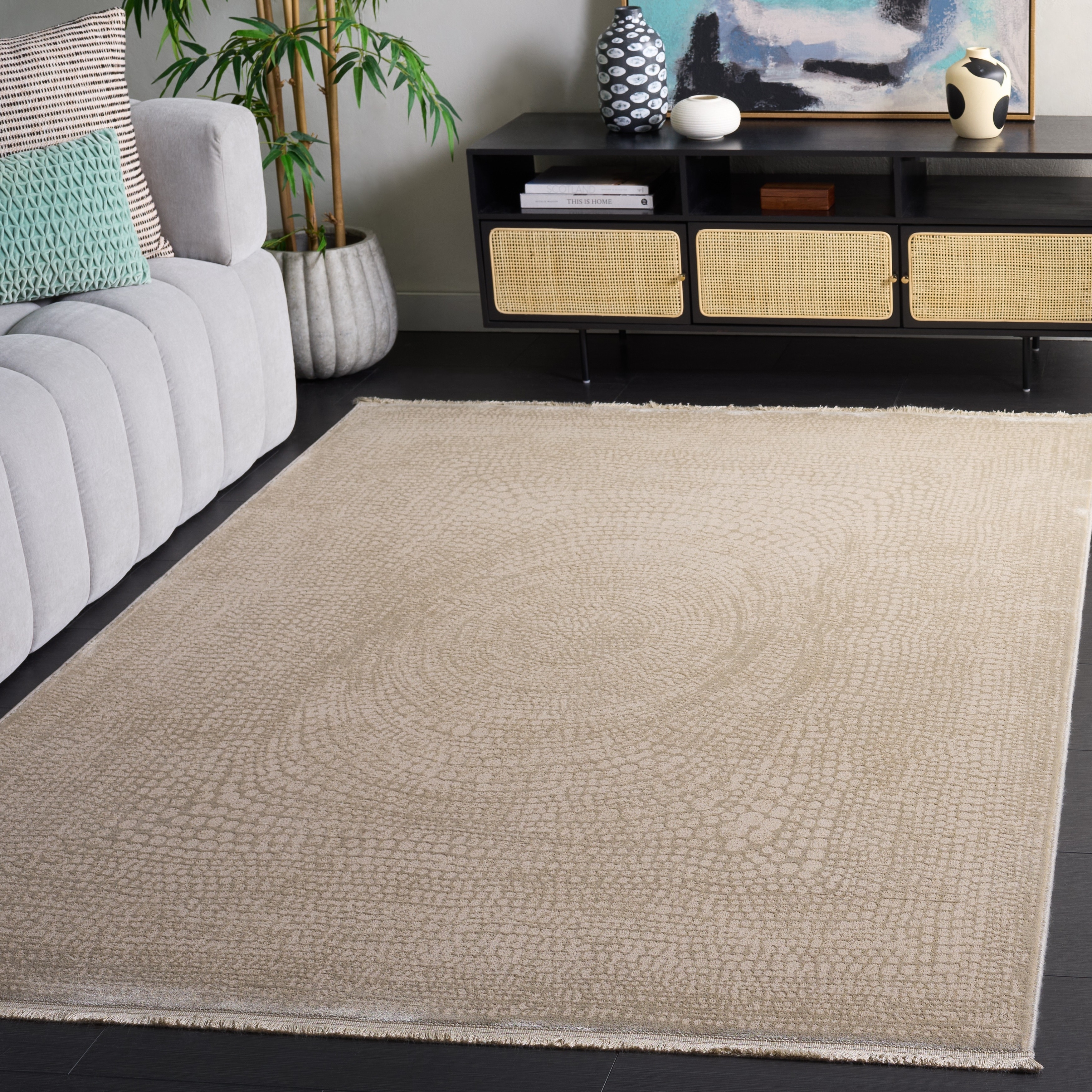 SAFAVIEH Marvel Narcizia Modern Viscose Rug - 5'1" x 7'6"