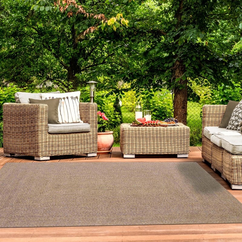 Superior Braided Reversible Indoor/Outdoor Area Rug