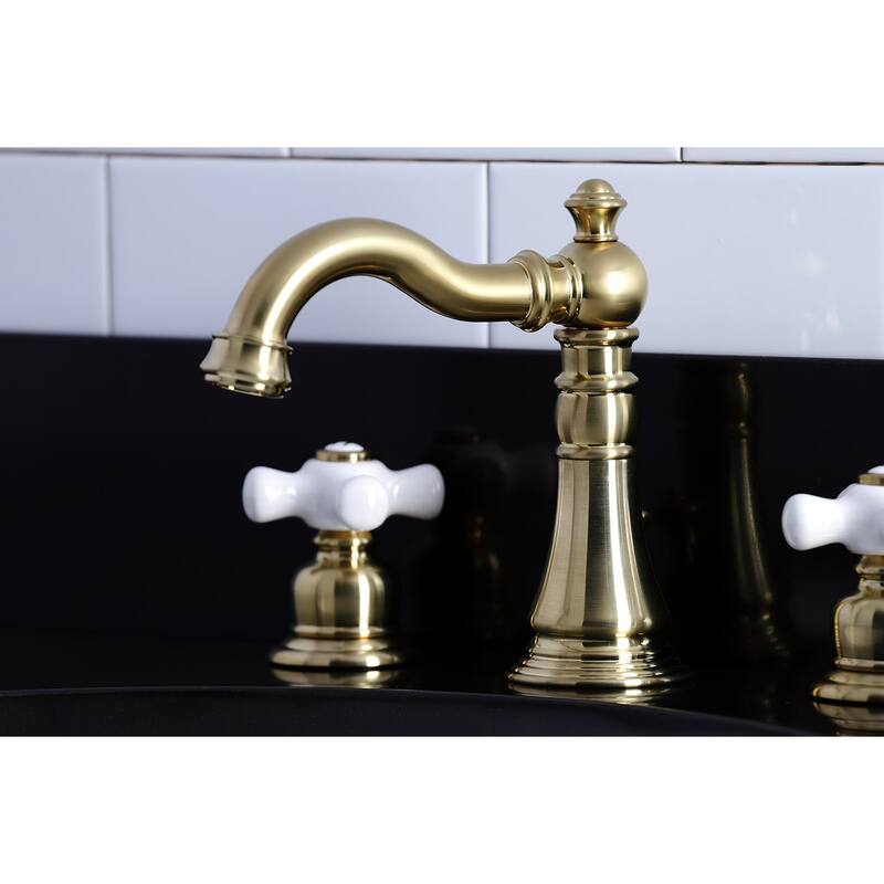 American Classic 8 in. Widespread Bathroom Faucet